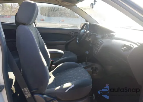 2002 Ford Focus Zx3 z USA, uszkodzony, nr VIN 3FAFP31372R222530